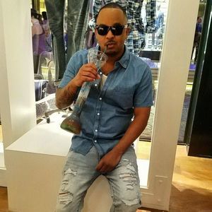 Meet your Posher, Robert